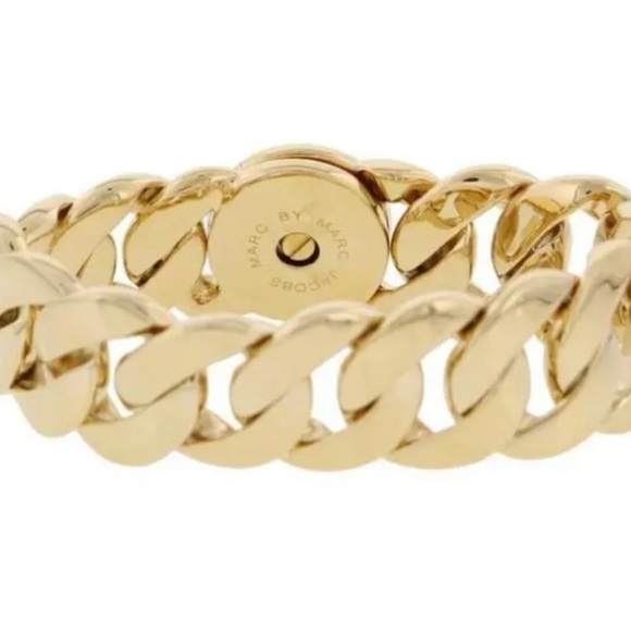 Marc By Marc Jacobs Large Goldtone Bracelet with Katie Turn Lock New with Tags. - Picture 5 of 7